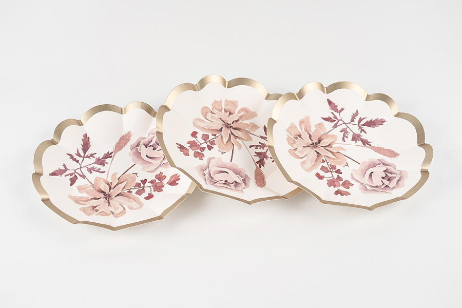 Blomstformede papirplater