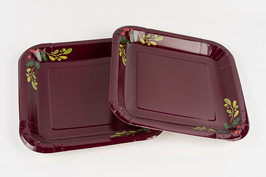 Christmas-themed Decorative Paper Plates